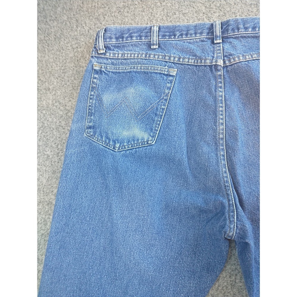 Wrangler Rugged Wear Mens Blue Straight Leg Jeans 38x29 Medium Wash 39902PW - Picture 14 of 16